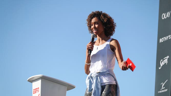 After USA Today columnist Nancy Armour attacked ESPN host Sam Ponder in a weekend column, colleague Sage Steele fired back at Armour.