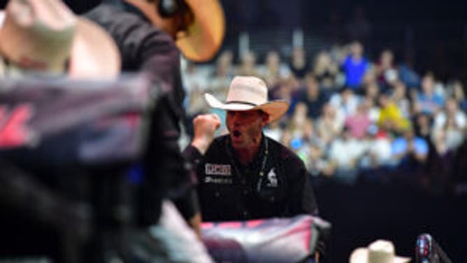 Arizona Ridge Riders Head Coach Colby Yates Leads His Team To Victory In The PBR Team Series