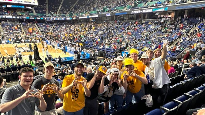 Kennesaw State students traveled through the night to experience NCAA Tournament