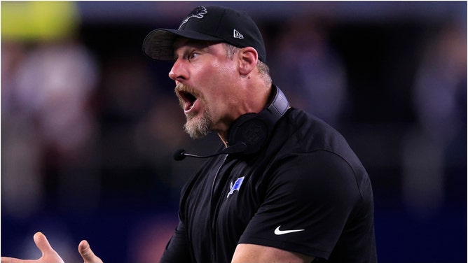 Dan Campbell gets in testy interview exchange. (Credit: Getty Images)