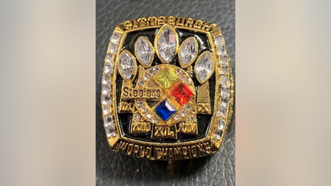 Fake Steelers Super Bowl ring