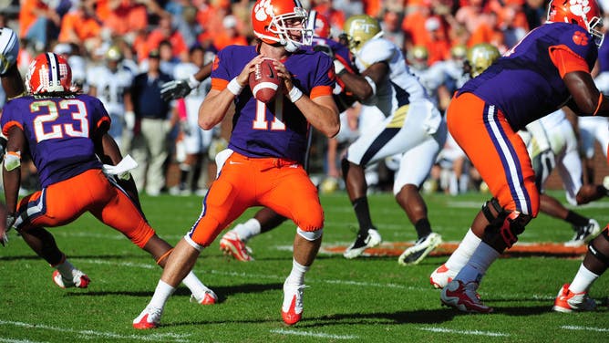 Clemson rocking throwback uniforms against Louisville.