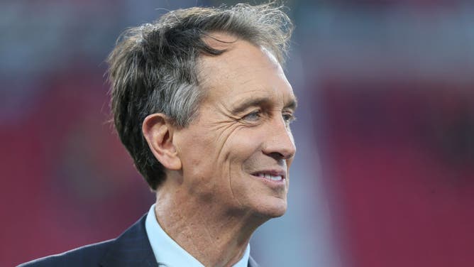 NBC NFL analyst Cris Collinsworth made a rather crazy Patrick Mahomes comment and fans are already letting him hear it.