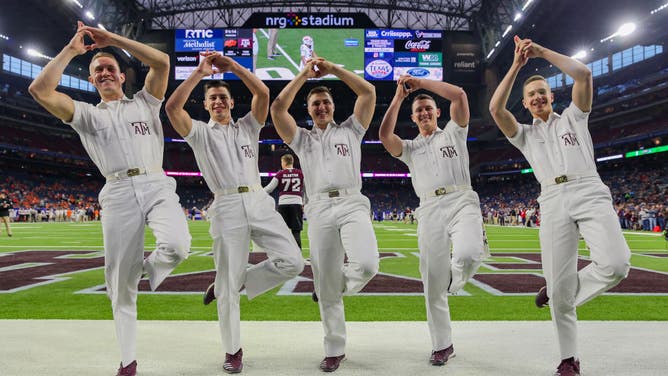 Texas A&M Aggies Yell Leaders App State Midnight Yell Awkward Tradition Backstory History