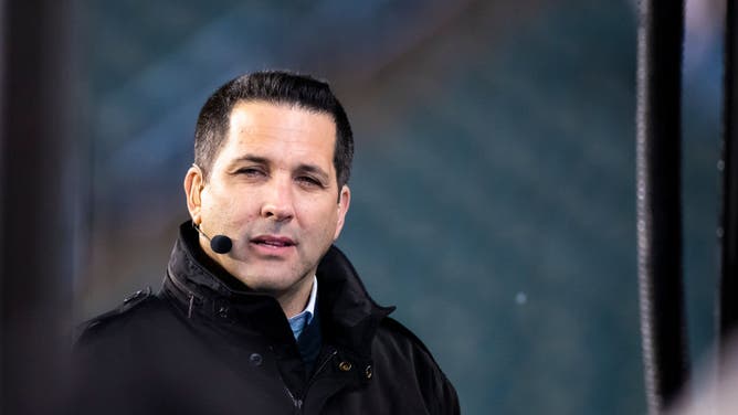 Adam Schefter doesn't believe Texans are picking at QB at No. 2