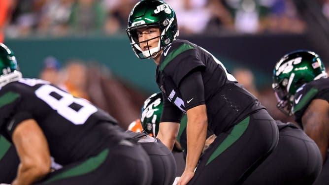 The New York Jets signed journeyman Trevor Siemian (who formerly played for the team in 2019) to compete with starter Zach Wilson, a bad sign for the state of their QB room.