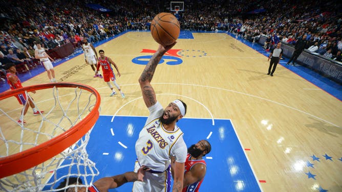 Los Angeles Lakers big Anthony Davis dunks the ball during the game against the Philadelphia 76ers at the Wells Fargo Center in Philadelphia.