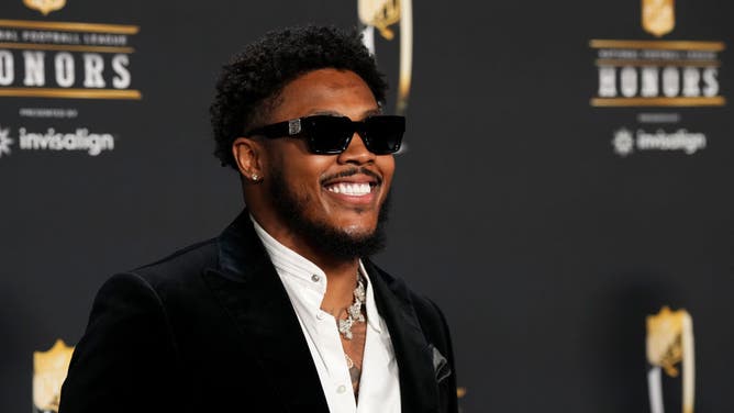 Las Vegas Raiders running back Josh Jacobs poses for a photo on the red carpet during NFL Honors at the Symphony Hall on February 9, 2023 in Phoenix, Arizona.