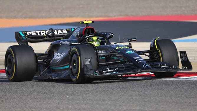 Mercedes W14 Lewis Hamilton