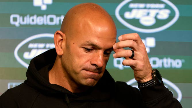 Head coach Robert Saleh of the New York Jets needs a successful season or the team is likely to fire him.