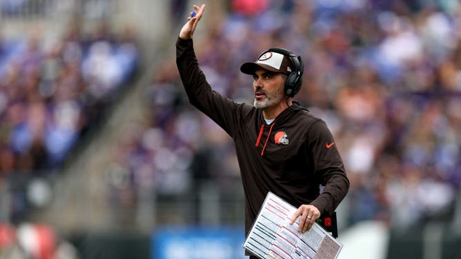 Cleveland Browns coach Kevin Stefanski looks on during a game vs. the Baltimore Ravens at M&T Bank Stadium in Maryland.