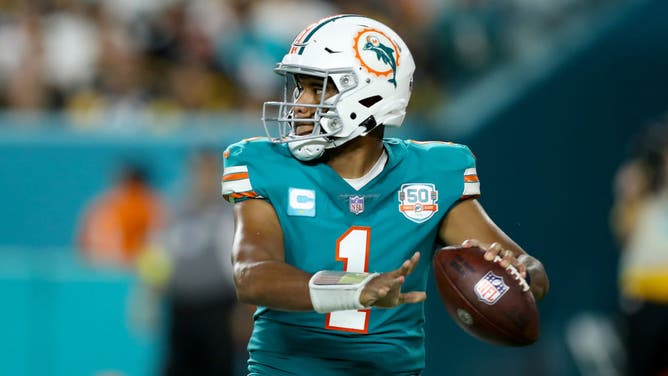 Dolphins QB Tua Tagovailoa throws a pass vs. the Pittsburgh Steelers during a game at Hard Rock Stadium in Miami Gardens, Florida.