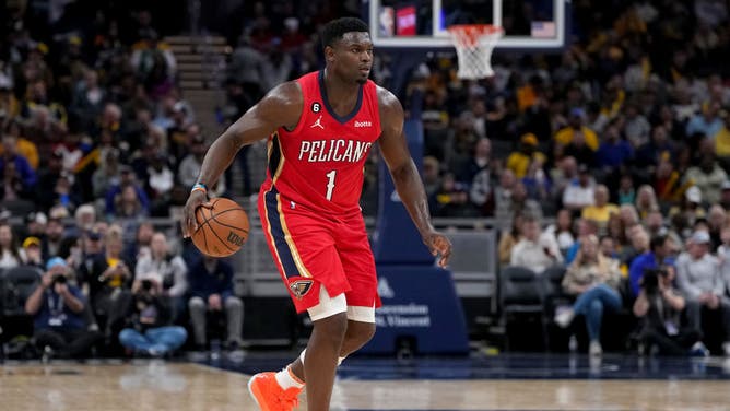 New Orleans Pelicans PF Zion Williamson dribbles the ball in the 3rd quarter against the Indiana Pacers at Gainbridge Fieldhouse in Indianapolis.