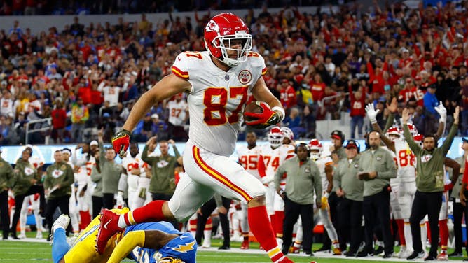 Travis Kelce anointed greatest tight end ever by Patrick Mahomes.