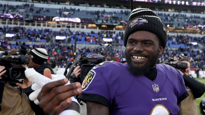 Quarterback Tyler Huntley is smiling because he's an NFL Pro Bowl Gamer!