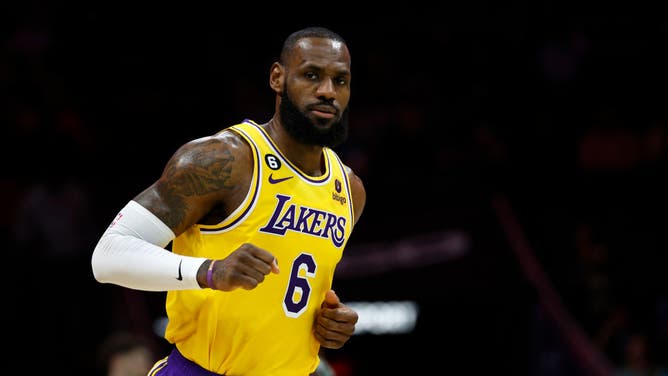 LeBron Sends Message To Lakers' Front Office Amid Winning Streak