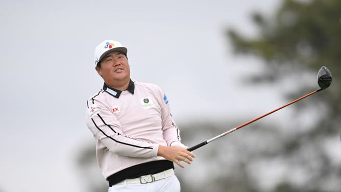 Sungjae Im plays his shot from the 5th tee during the final round of the Farmers Insurance Open on the South Course of Torrey Pines Golf Course in La Jolla, California.