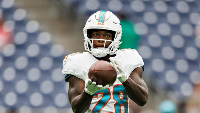 With Jeff Wilson hitting IR, DeVon Achane has an opportunity to be a big producer for the Miami Dolphins and is a valuable commodity in fantasy football drafts.