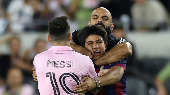 Lionel Messi Takes Selfie With Kid Who Stormed Pitch During The Game