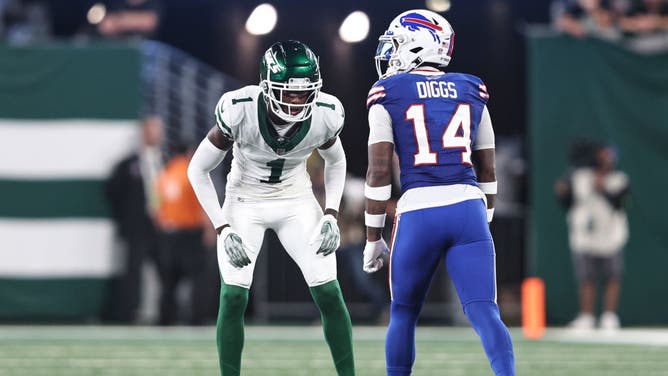 New York Jets CB Sauce Gardner defends Buffalo Bills WR Stefon Diggs at MetLife Stadium in East Rutherford, New Jersey.