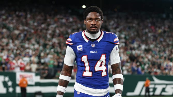 A Bills in-house reporter was caught on a hot mic criticizing Bills receiver Stefon Diggs personally.