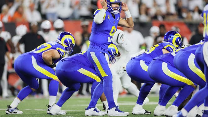 Los Angeles Rams QB Matthew Stafford makes presnap reads vs. the Bengals at Paycor Stadium in Cincinnati, Ohio.