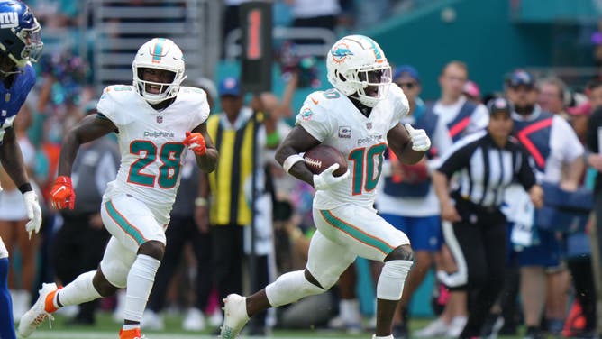 Two Miami Dolphins and fantasy football stars -- Tyreek Hill and De'Von Achane -- left Sunday's game with injuries.