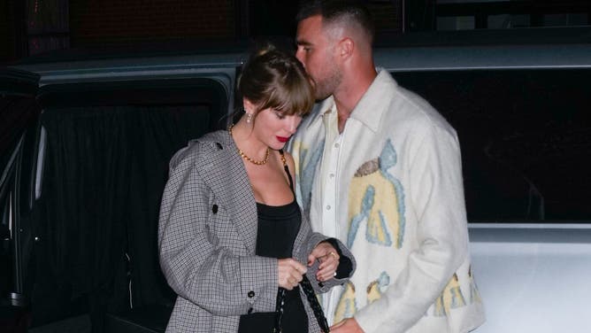 Travis Kelce and Taylor Swift arrive at SNL afterparty in New York City.