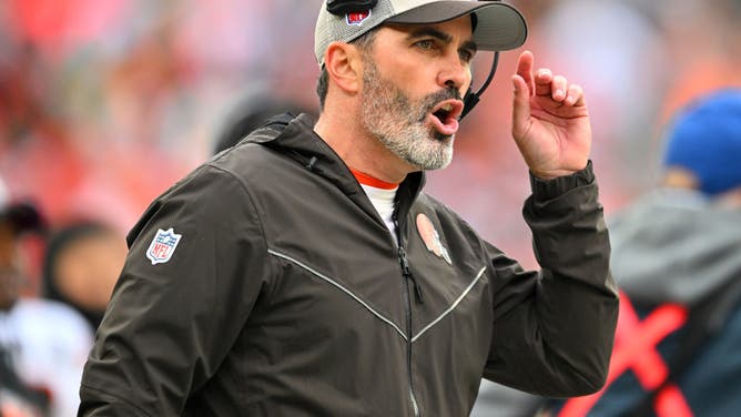 Head coach Kevin Stefanski of the Cleveland Browns is not happy with the referees during his team's game against the San Francisco 49ers.