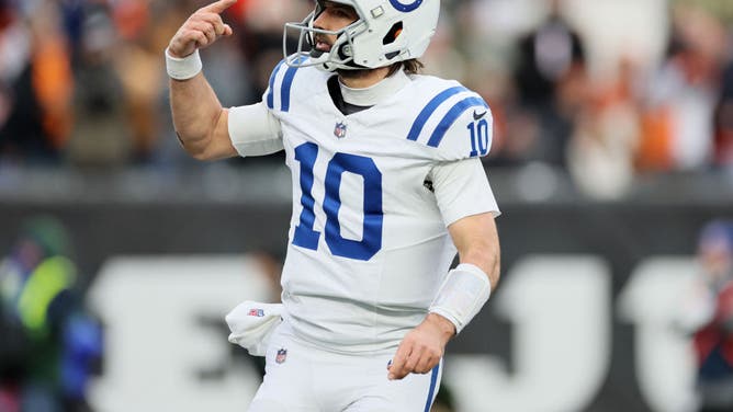 NFL concussion spotters didn't remove Indianapolis Colts QB Gardner Minshew from Sunday's game despite a hard hit to his head.