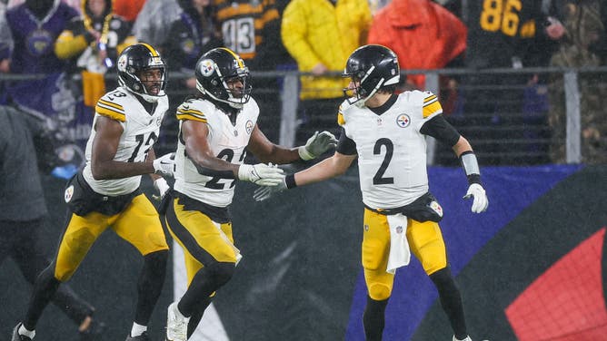 Pittsburgh Steelers QB Mason Rudolph and RB Najee Harris celebrate after a touchdown vs. the Baltimore Ravens at M&T Bank Stadium.