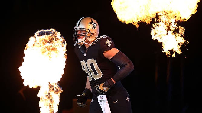 Jimmy Graham #80 of the New Orleans Saints takes the field prior to a game against the Atlanta Falcons at the Mercedes-Benz Superdome on December 21, 2014 in New Orleans, Louisiana.