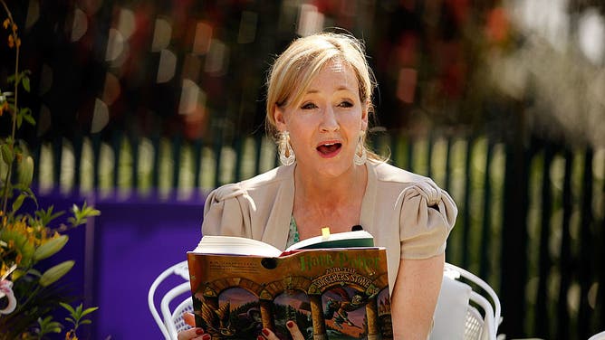 JK Rowling Reading
