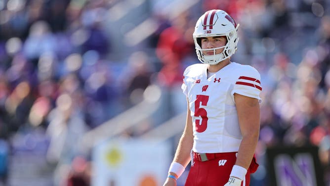 Wisconsin Dominates Northwestern In Jim Leonhard's Debut - Outkick ...