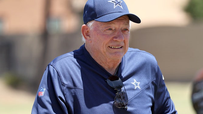 Cowboys Owner Jerry Jones Admits To Driving Without Seat Belt During Accident