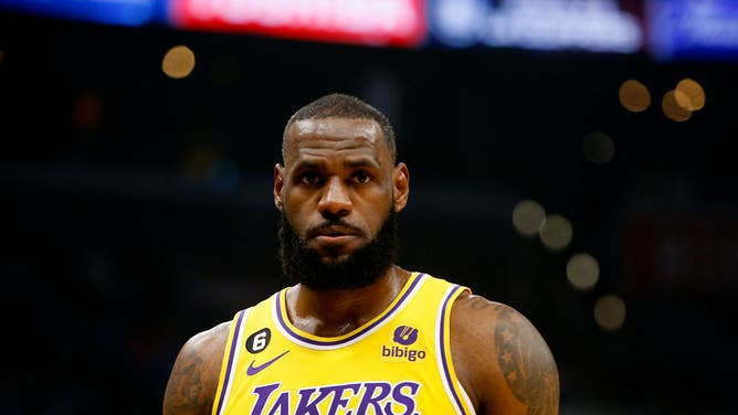 LeBron James of the Los Angeles Lakers is mad the media didn't cancel Cowboys owner Jerry Jones