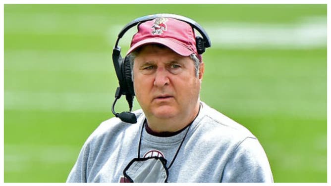 Mike Leach dies at 61. Watch his best moments. (Credit: Getty Images)