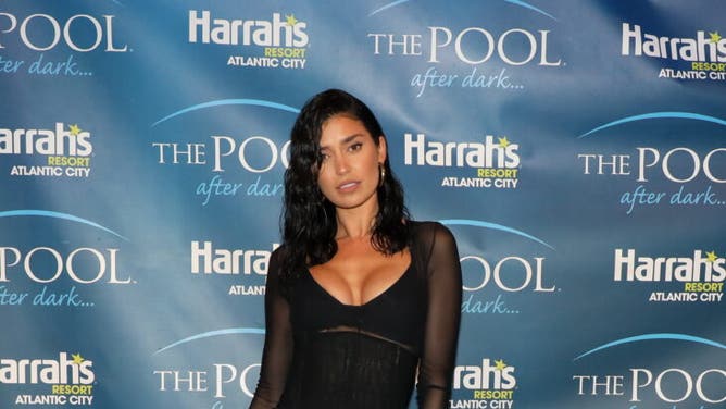 Sports Illustrated Swimsuit Names Model Nicole Williams English