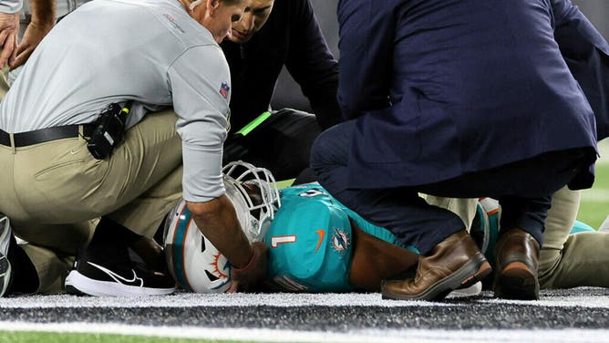 Twitter reacts to Miami Dolphins QB Tua Tagovailoa getting hurt. (Photo by Andy Lyons/Getty Images)
