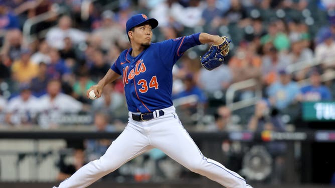 Mets RHP Kodai Senga pitches vs. the Brewers at Citi Field.