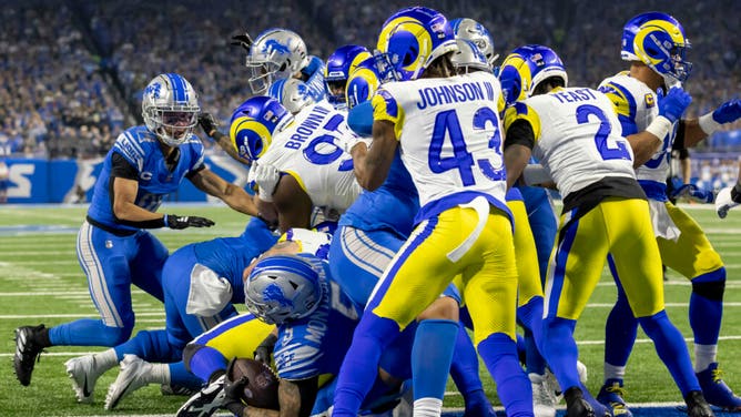 Lions RB David Montgomery runs for a TD in the 2024 NFC wild card game vs. the Los Angeles Rams at Ford Field in Detroit.