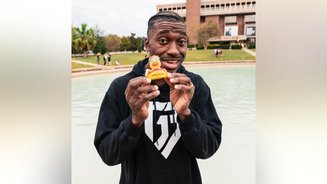 RGIII caught the UCF Homecoming duck.