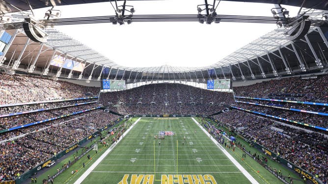 NFL game played at Tottenham Hotspur Stadium in 2022