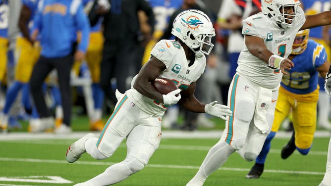 Dolphins receiver Tyreek Hill settles civil issue