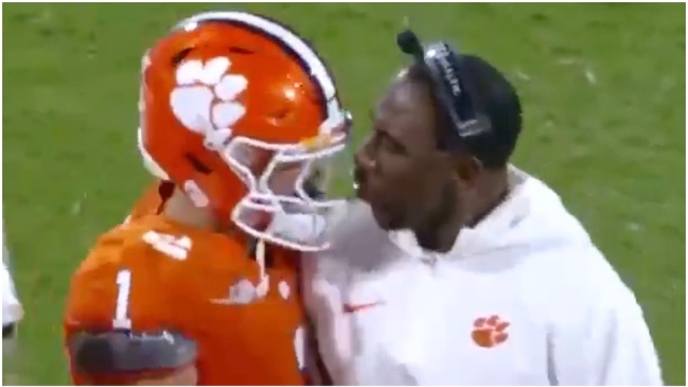 Clemson running back Will Shipley was filmed in a very tense exchange with assistant coach C.J. Spiller. Watch a video of the incident. (Credit: Screenshot/Twitter Video https://twitter.com/chapelfowler/status/1703223492521419048)