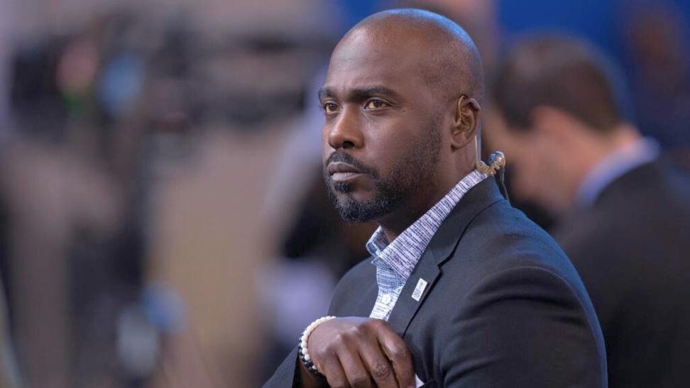 Marshall Faulk Says RBs Are Devalued Because They Devalued Themselves