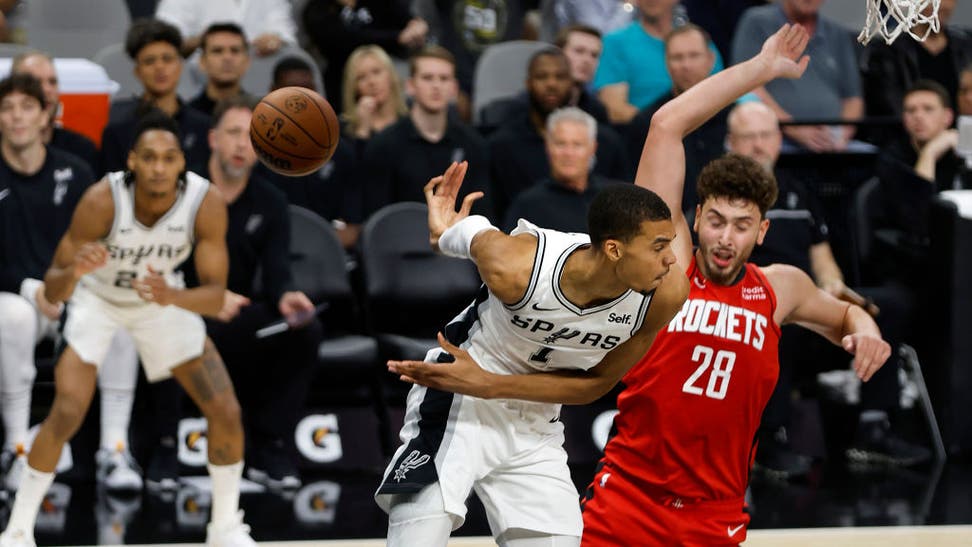 aa92681c-Houston Rockets v San Antonio Spurs