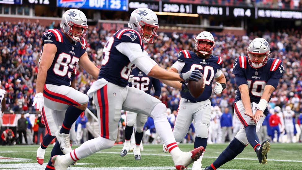 Buffalo Bills v New England Patriots