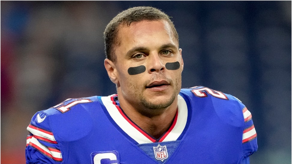Jordan Poyer discusses his old horrible drinking habits. (Credit: Getty Images)