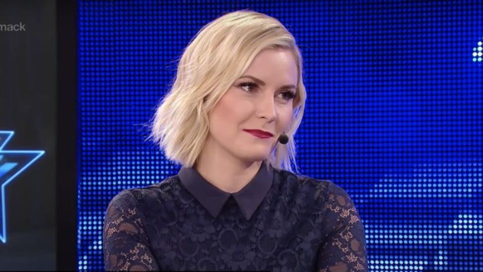 7917dc74-Renee Young
